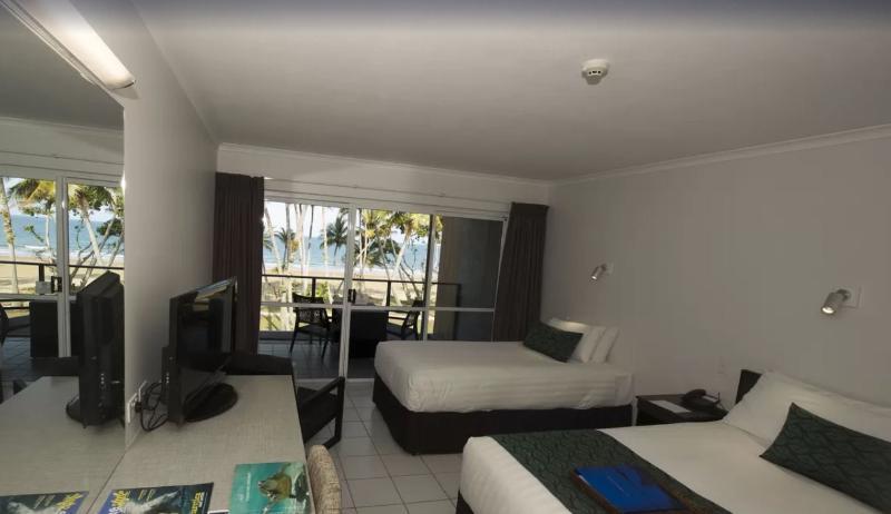 Castaways Resort & Spa On Mission Beach Dış mekan fotoğraf
